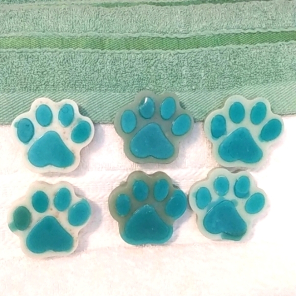 HANDCRAFTED DOG SHAMPOO BARS OATMEAL BERGAMOT SKIN SOOTHING SOAP 6 PIECE SET NWT - Picture 2 of 4